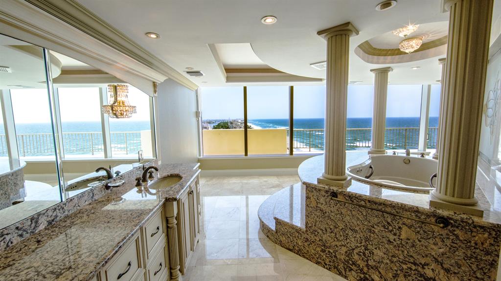 LANDMARK AT HILLSBORO CONDO - Residential