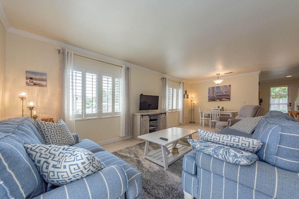 Photo of 917 Coquina Lane #A2, Vero Beach, FL 32963 (MLS # R11167959)