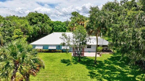 A home in Okeechobee