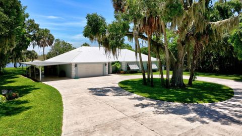 A home in Okeechobee