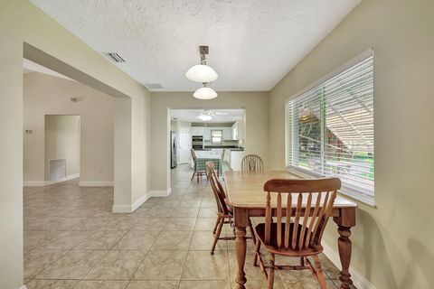 Single Family Residence in Okeechobee FL 8888 Us Highway 441 39.jpg