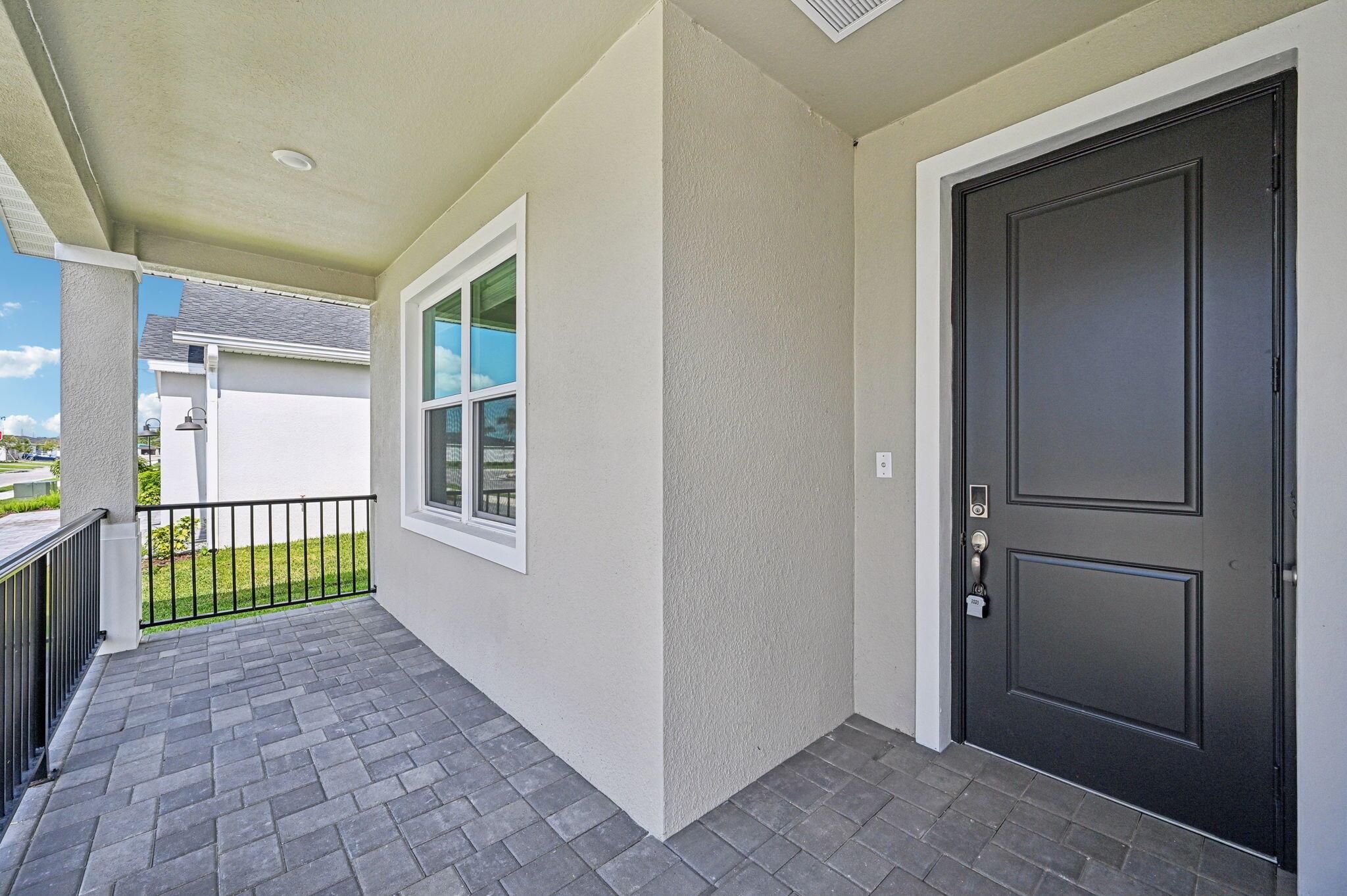 5762 Hampton Park Circle