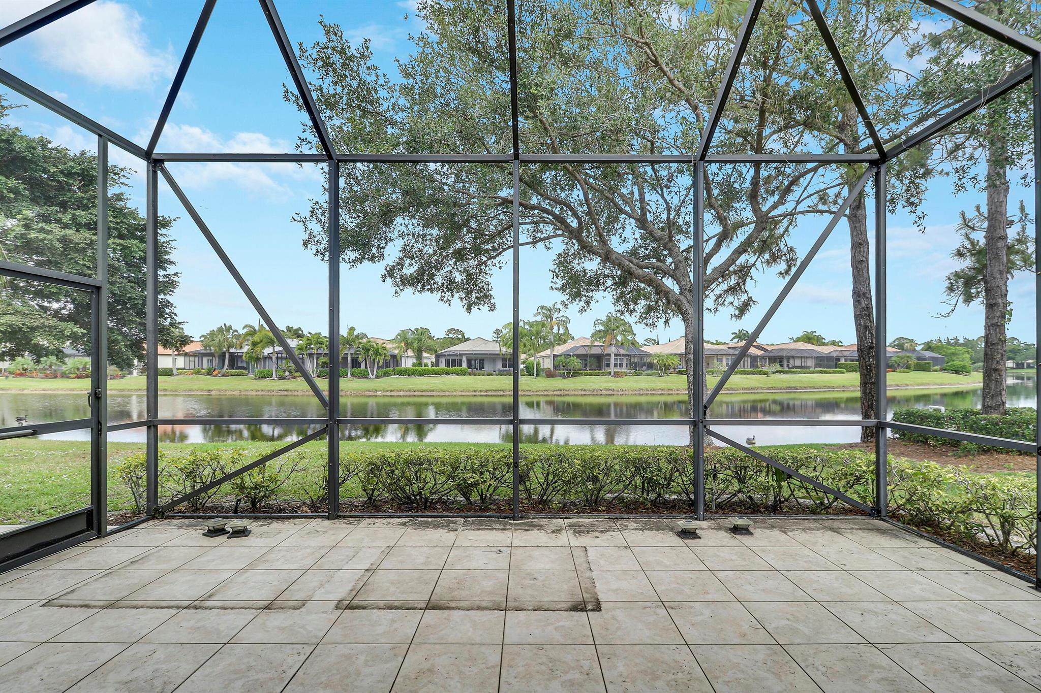 POD 28 AT THE RESERVE - Residential