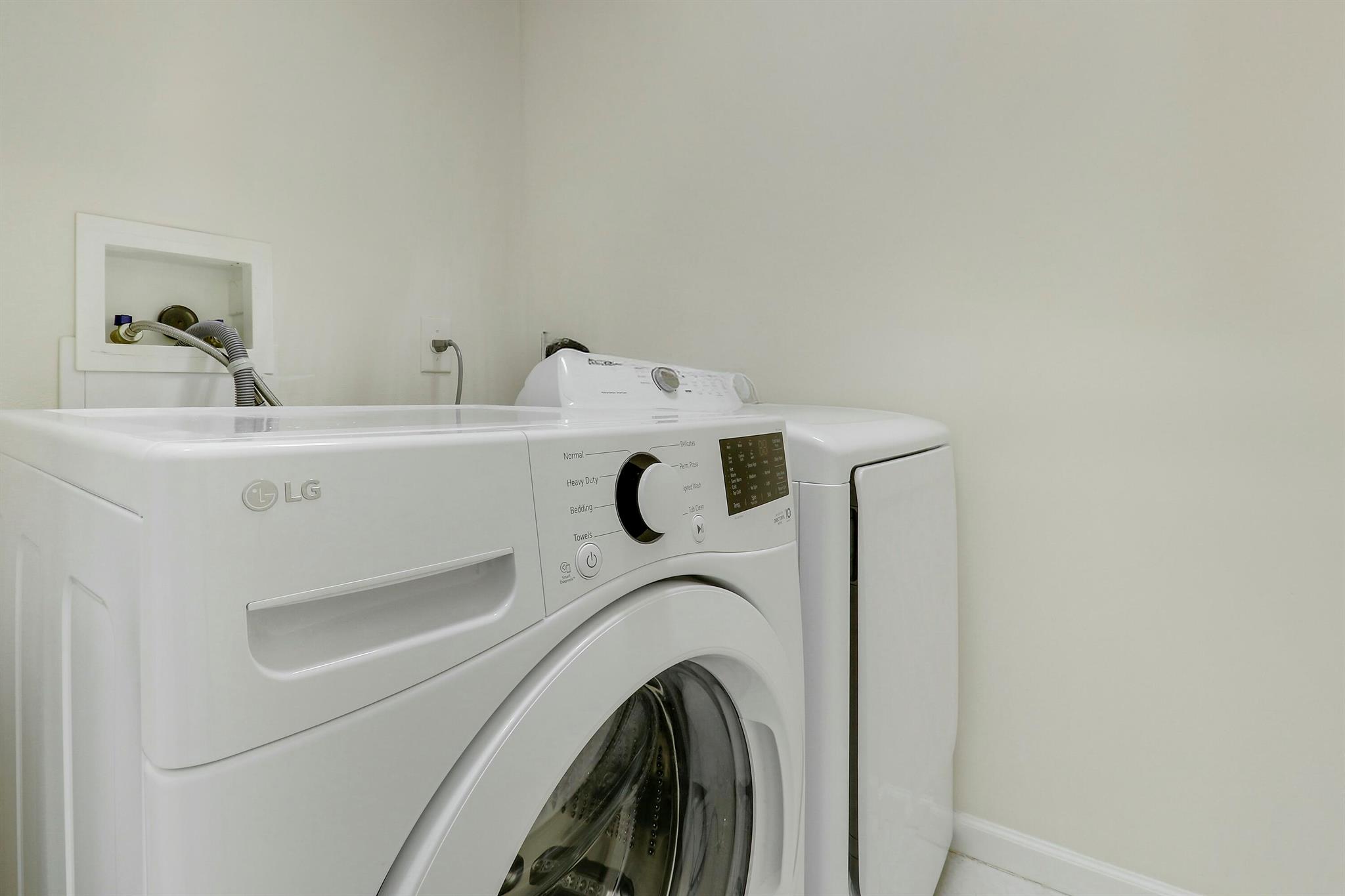 POD 28 AT THE RESERVE - Residential