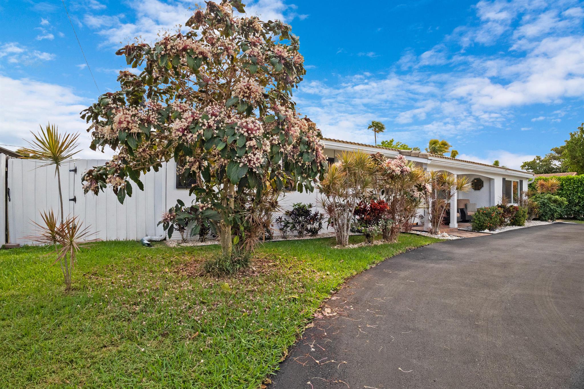 2144 NE 63rd Street