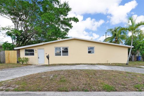 Single Family Residence in Lauderdale Lakes FL 3430 43rd Ave Ave.jpg