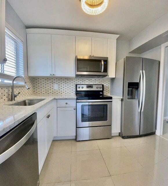 EL CASTELAY CONDO - Residential Lease