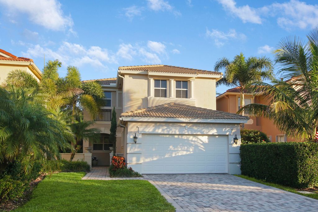 Photo of 231 Isle Verde Way, Palm Beach Gardens, FL 33418 (MLS # R10767579)