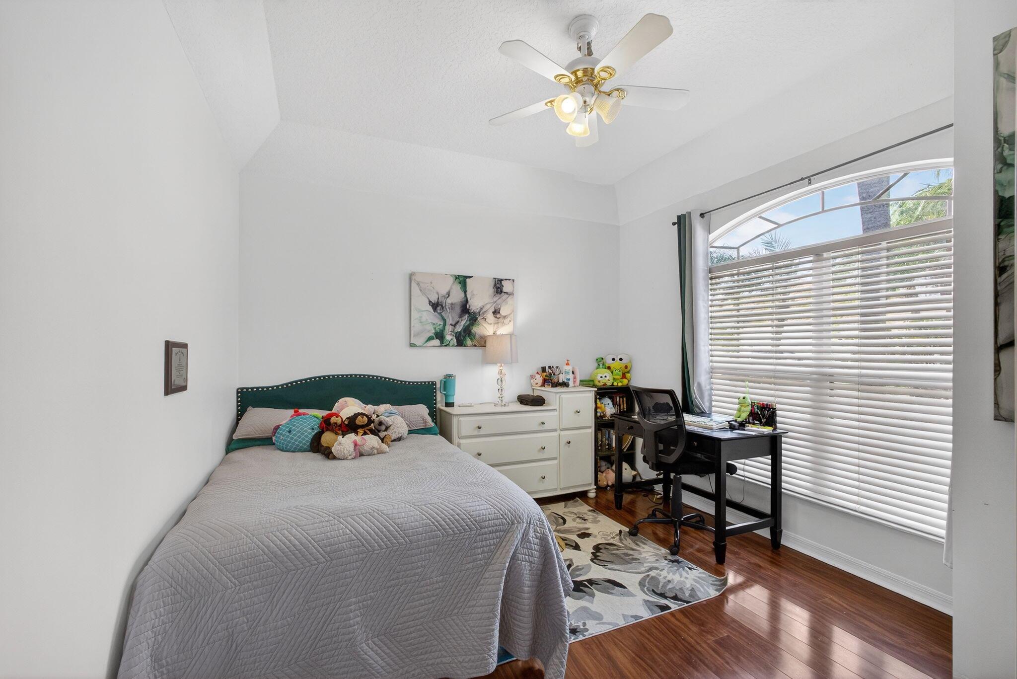 WOODBINE PAR E - Residential