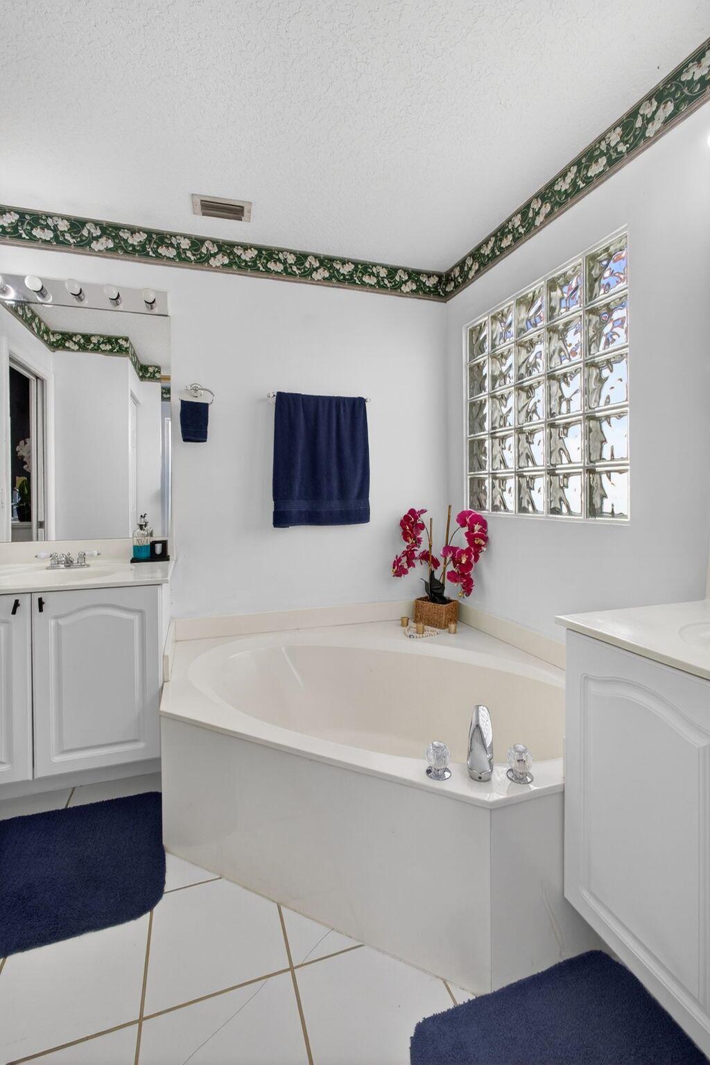 WOODBINE PAR E - Residential