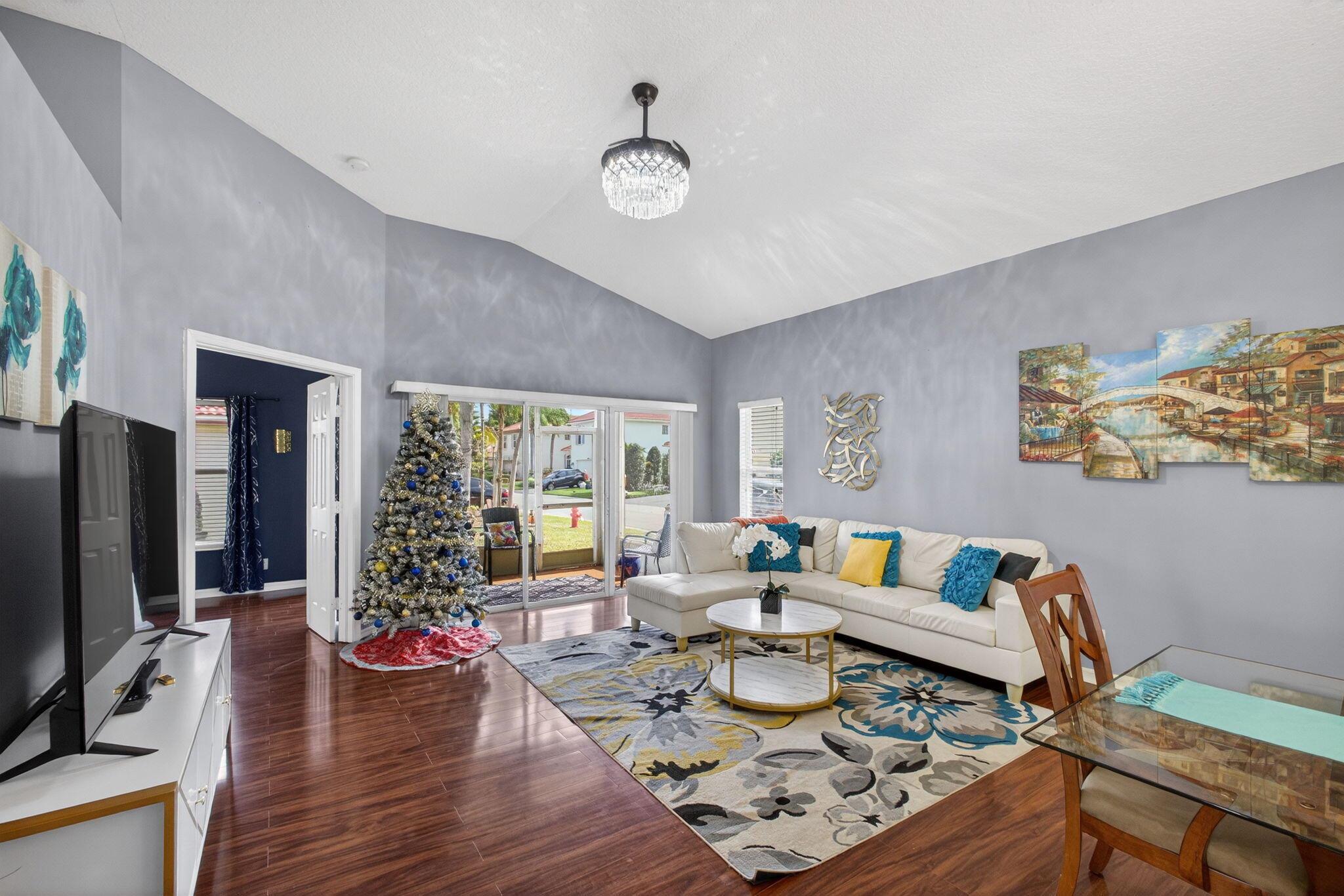 WOODBINE PAR E - Residential