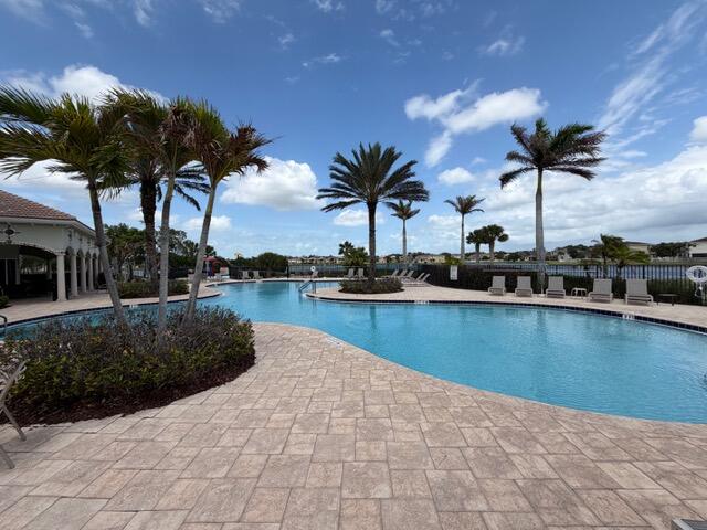 VIZCAYA FALLS PLAT 3 - Residential Lease