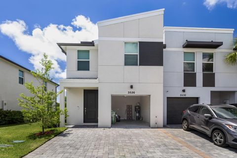 3526 Joshua Tree Street Palm Springs FL 33461