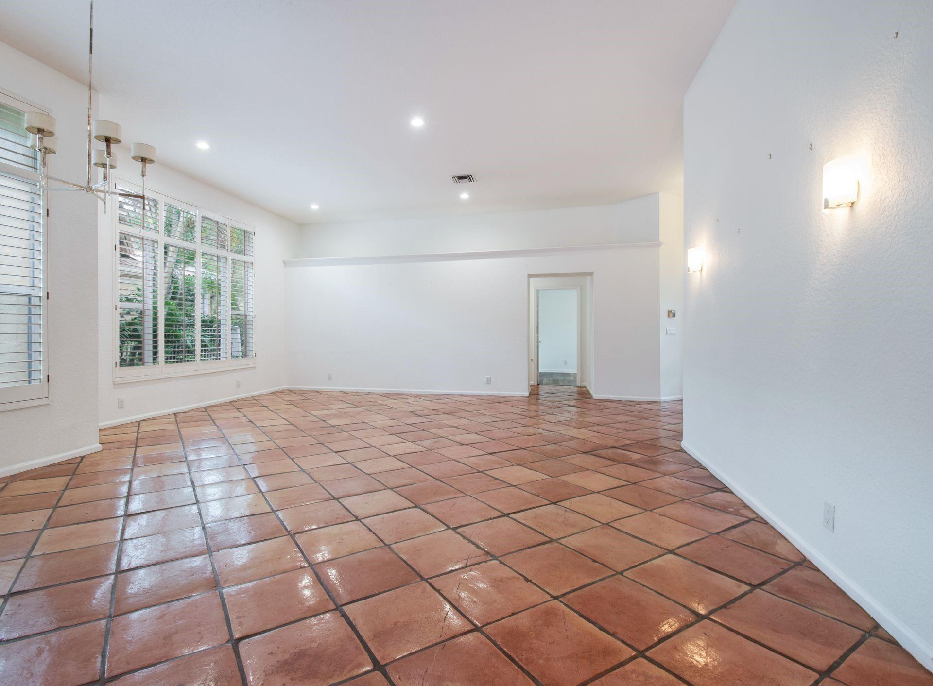 Weston Hills-Bay Isle - Residential Lease