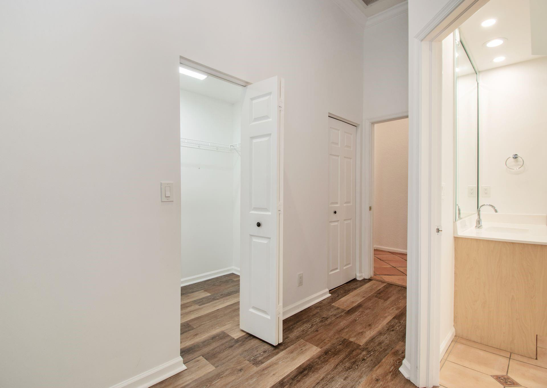 Weston Hills-Bay Isle - Residential Lease