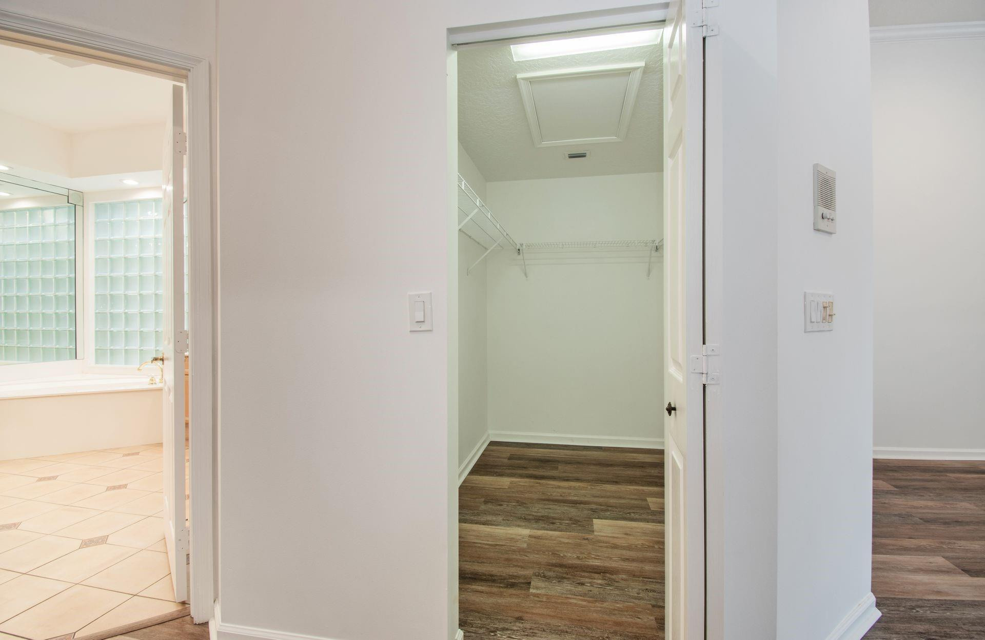 Weston Hills-Bay Isle - Residential Lease