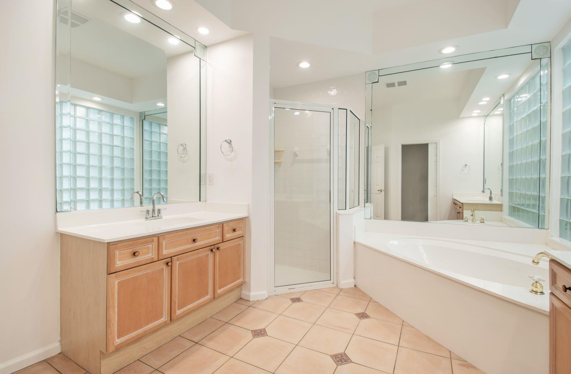 Weston Hills-Bay Isle - Residential Lease
