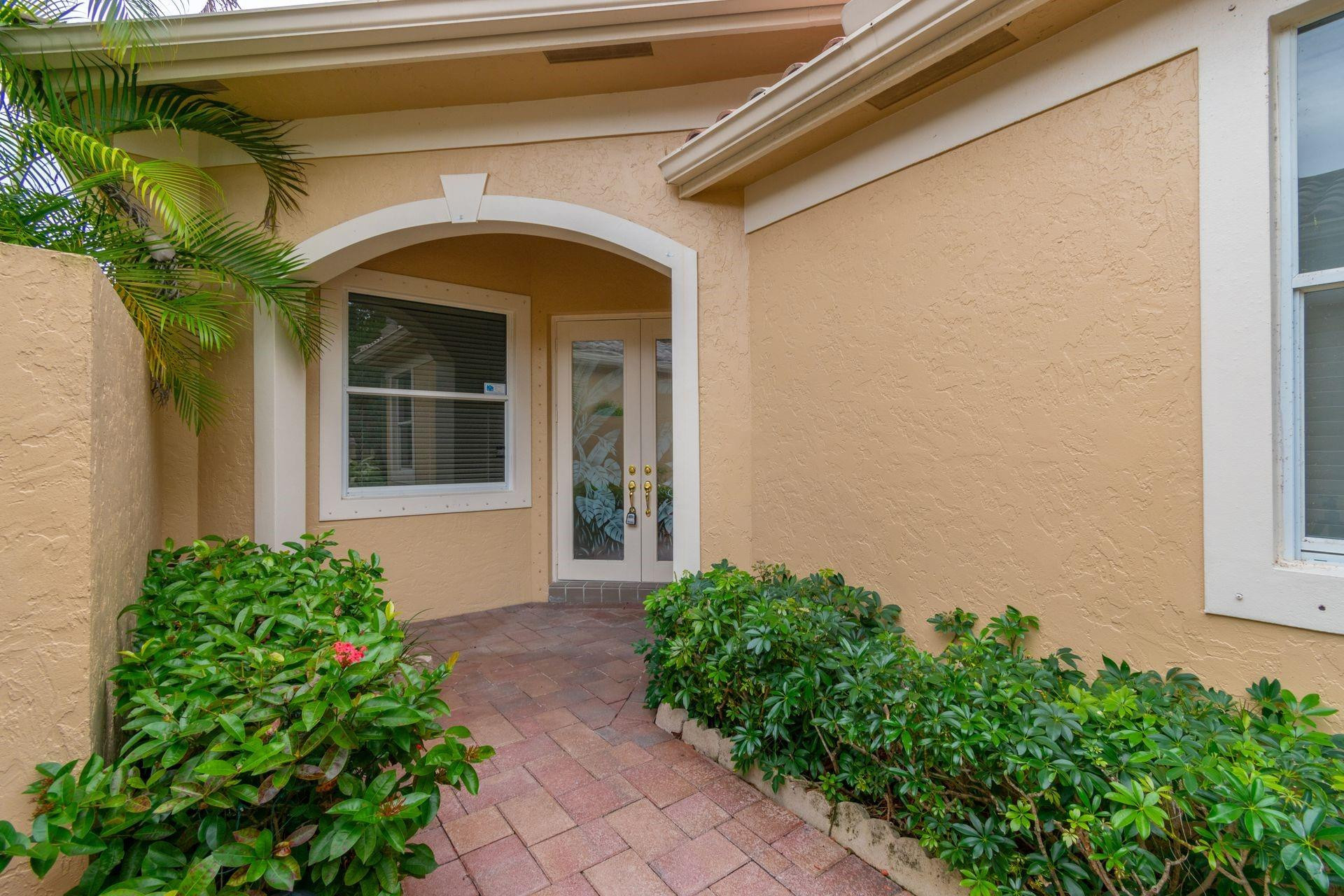 Weston Hills-Bay Isle - Residential Lease
