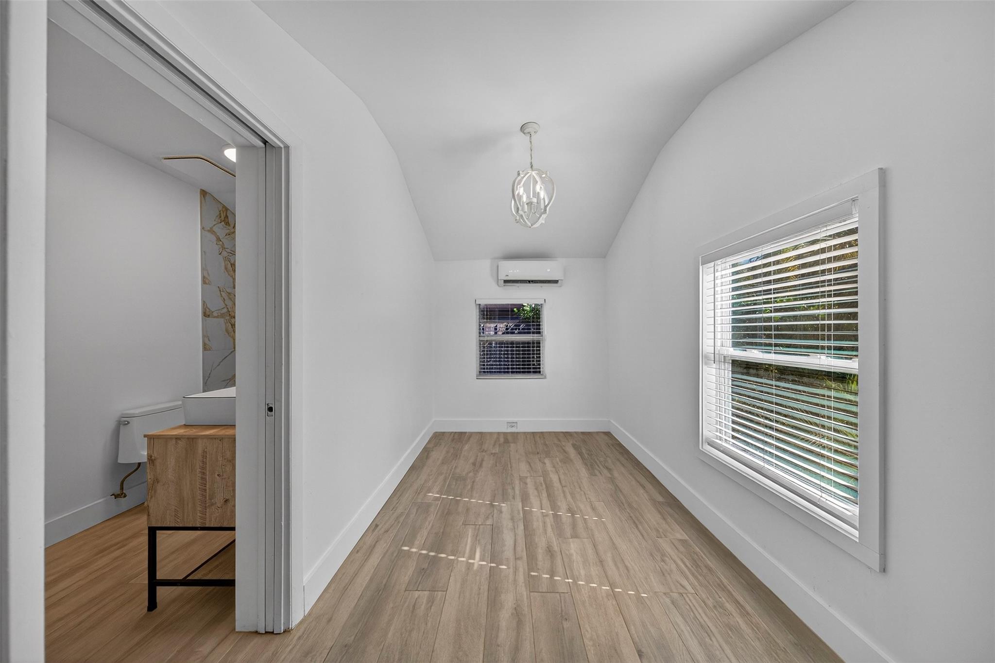 Lincoln Court - Residential