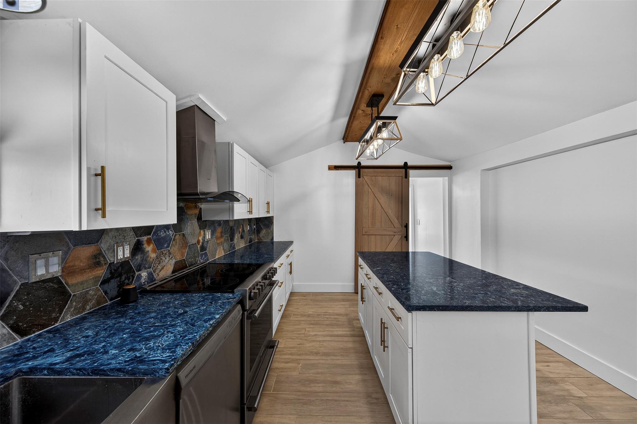 Lincoln Court - Residential