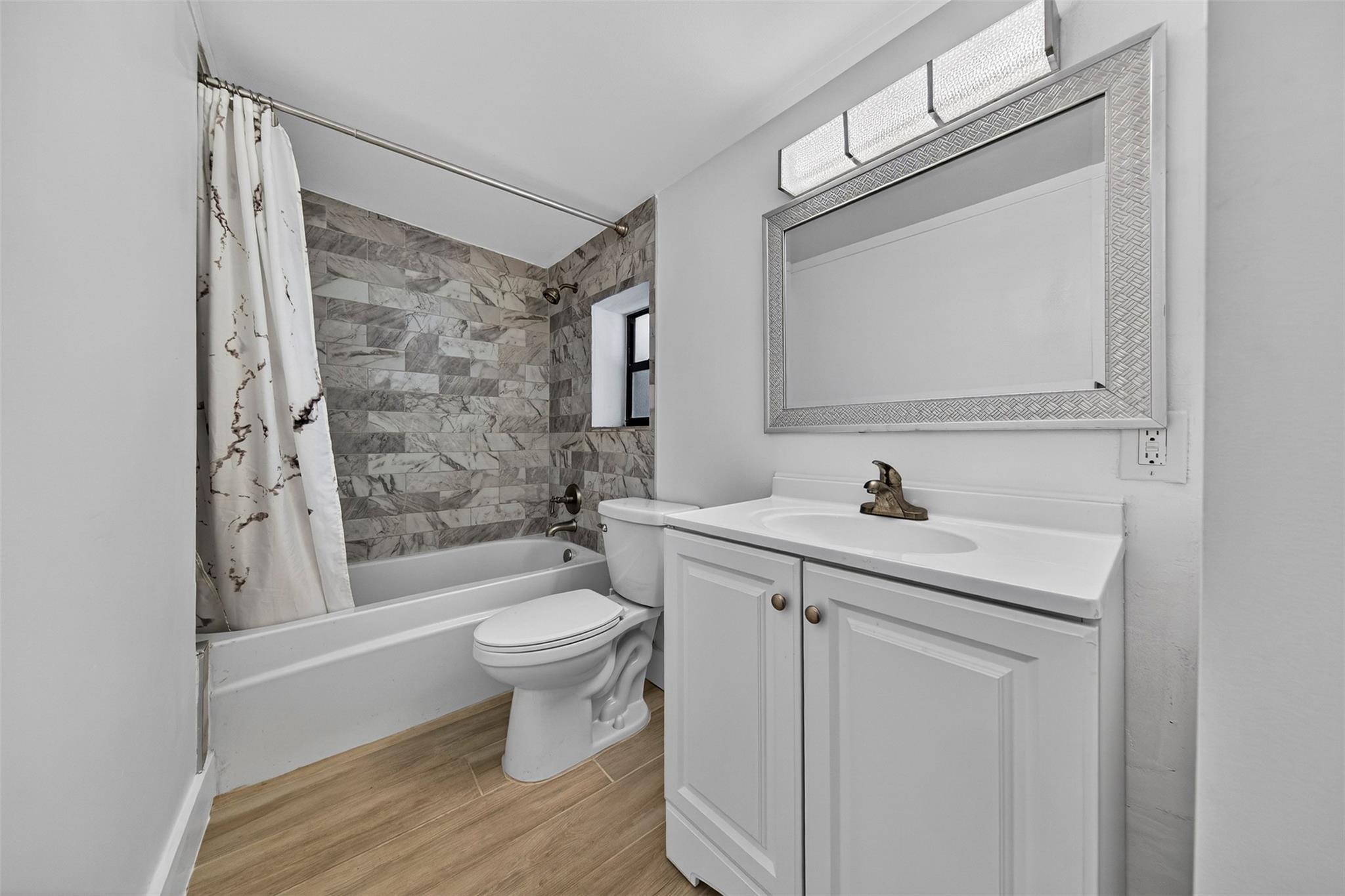 Lincoln Court - Residential