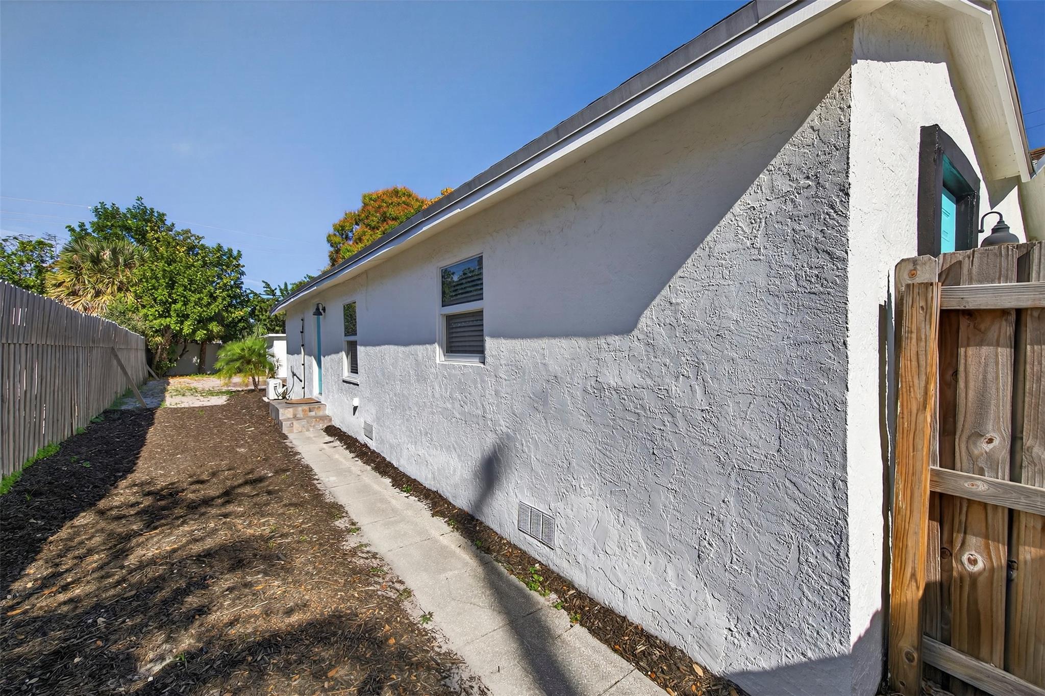 Lincoln Court - Residential