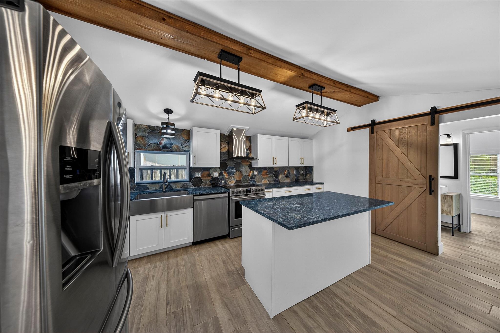 Lincoln Court - Residential