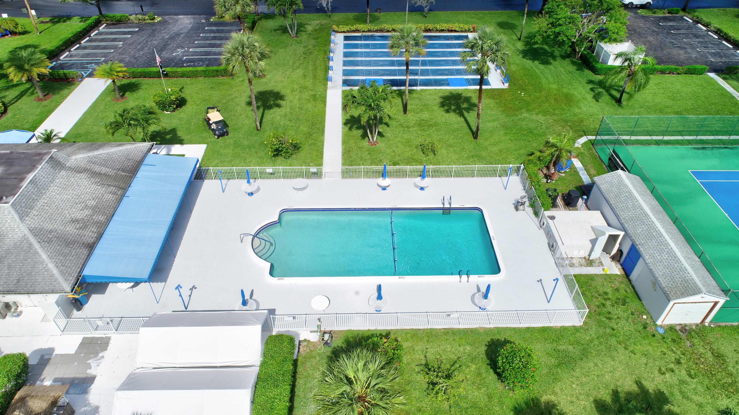 HIGH POINT OF DELRAY SEC 5 CONDO - Residential