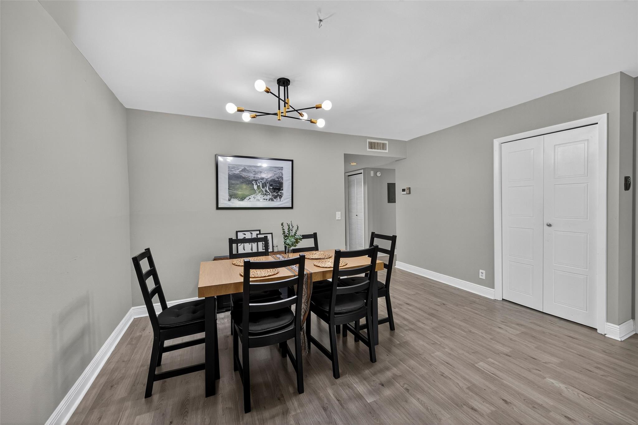 RACQUET CLUB APARTMENTS AT - Residential Lease