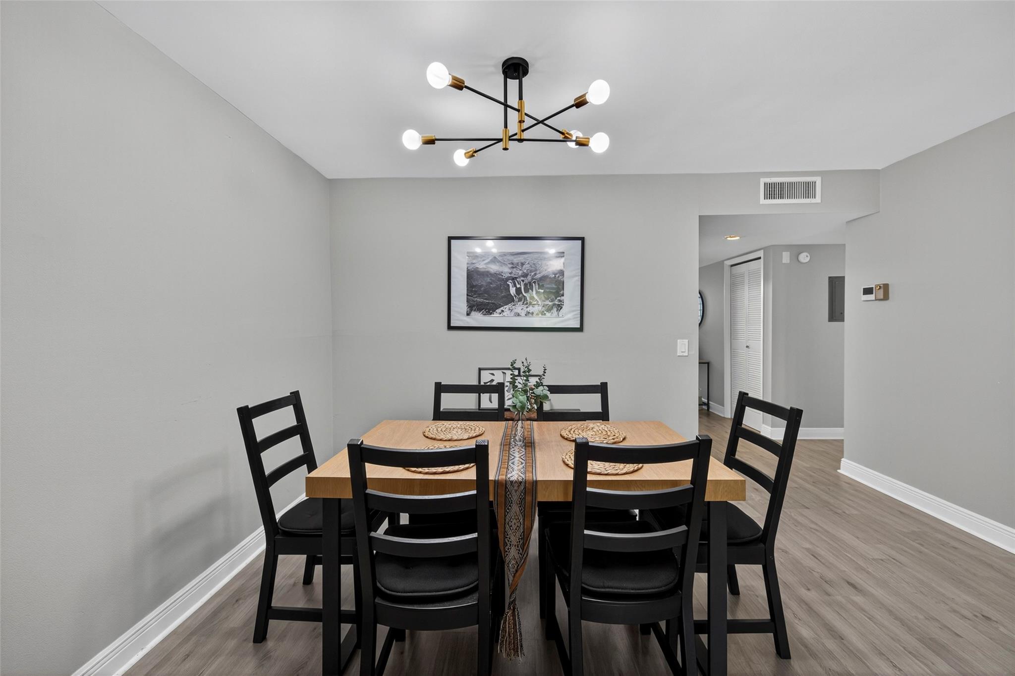 RACQUET CLUB APARTMENTS AT - Residential Lease