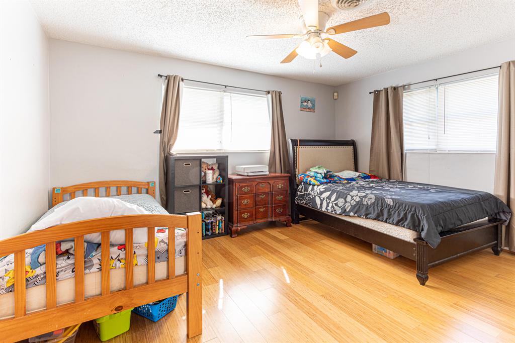 Country Club Village Sec - Residential