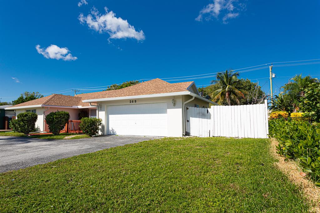 Country Club Village Sec - Residential