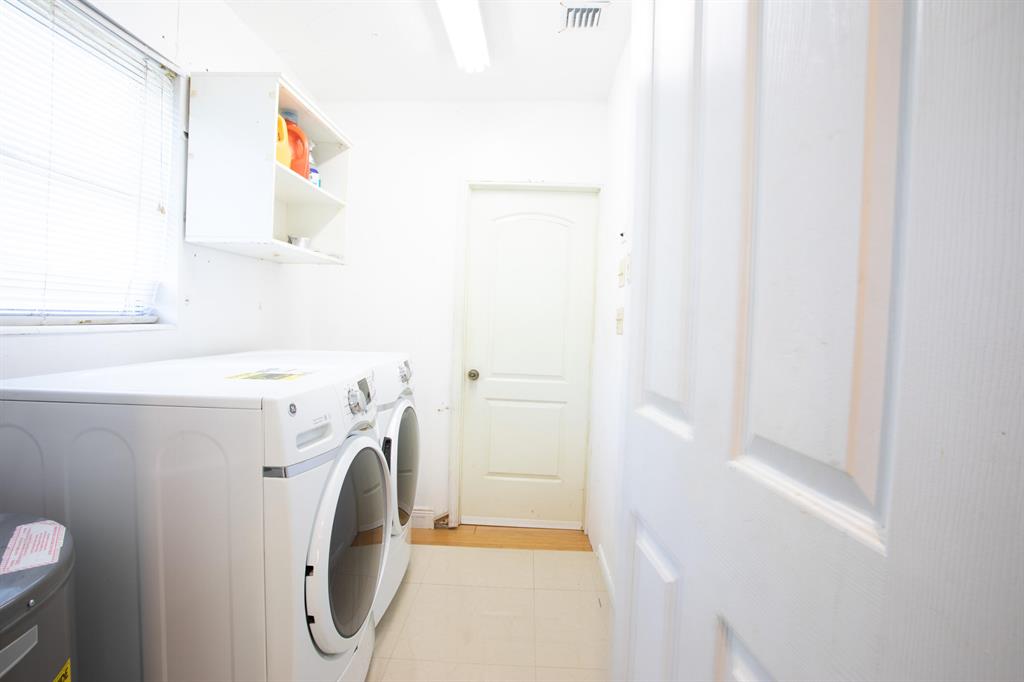 Country Club Village Sec - Residential