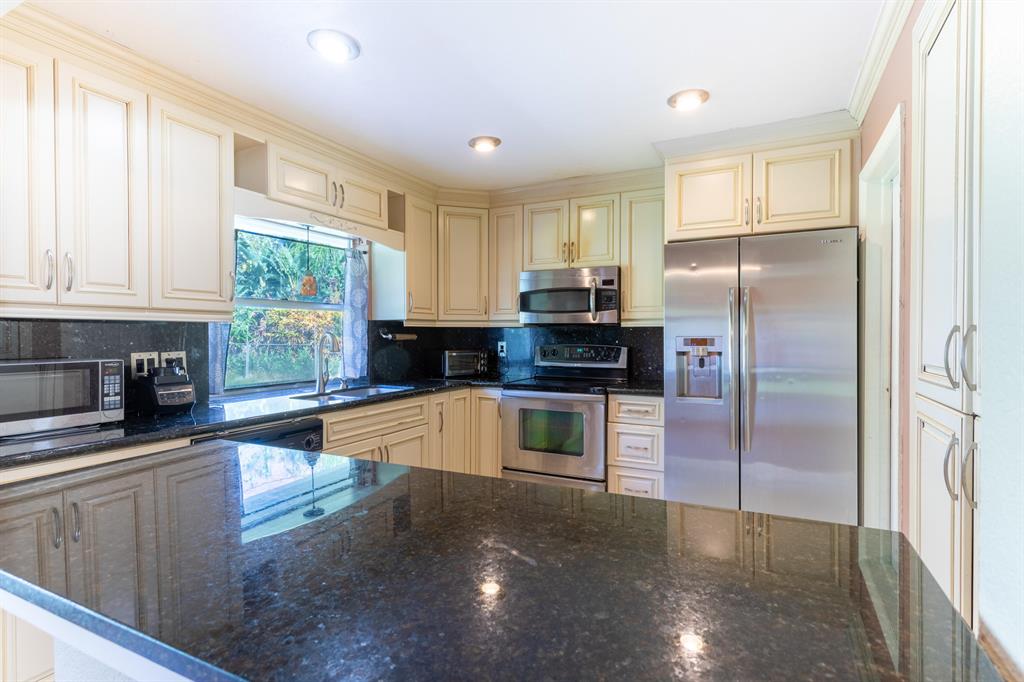 Country Club Village Sec - Residential