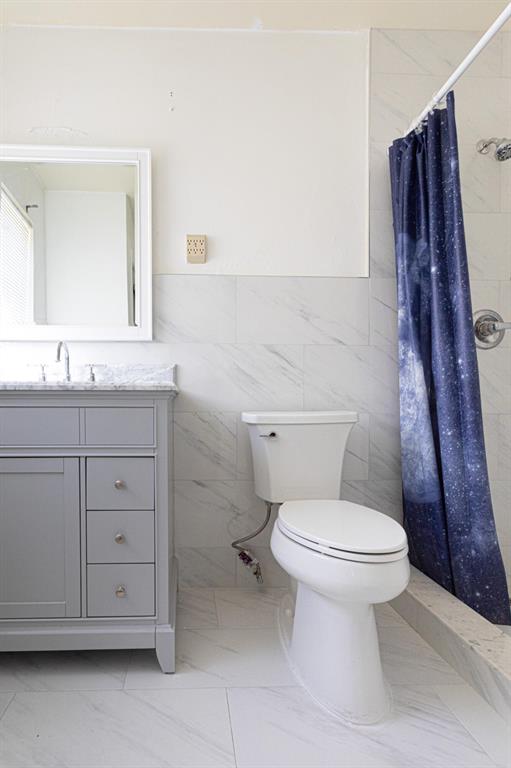 Country Club Village Sec - Residential