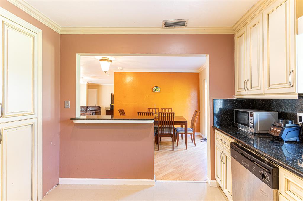 Country Club Village Sec - Residential