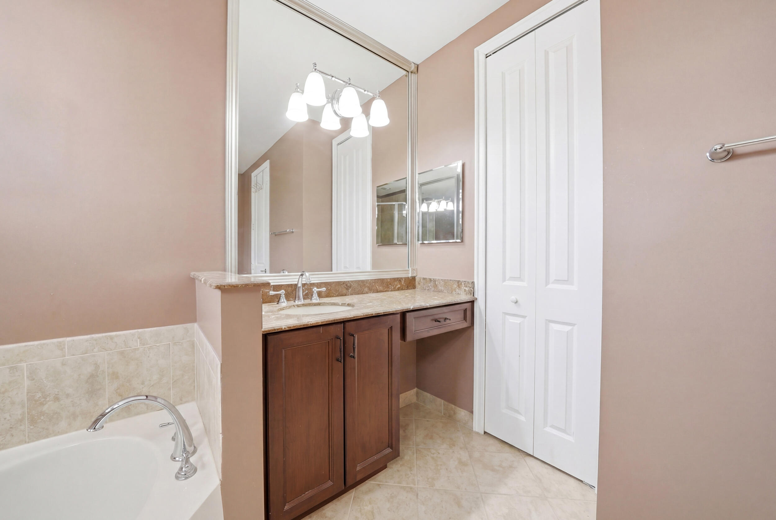 PARKLAND VILLAGE - Residential