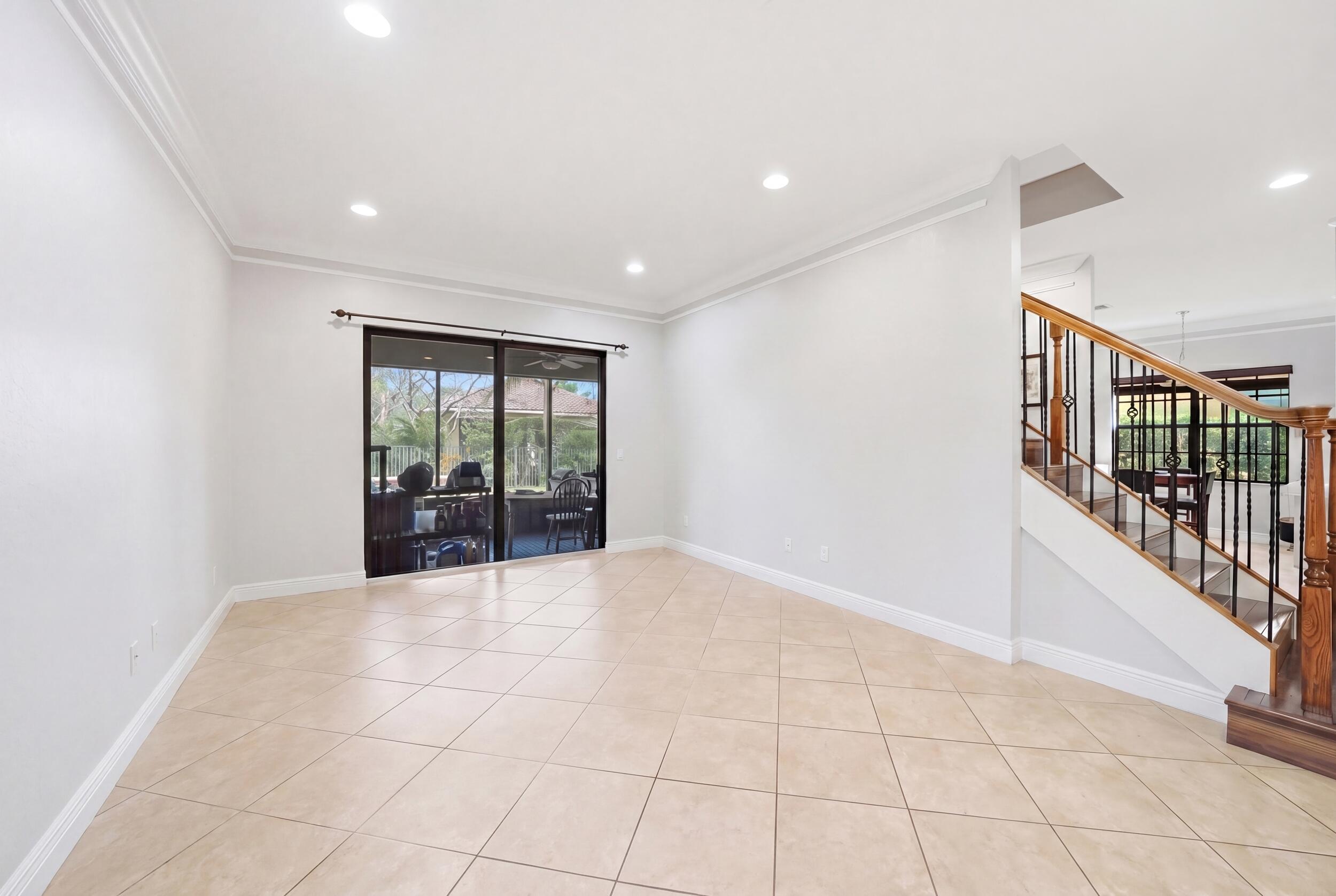 PARKLAND VILLAGE - Residential