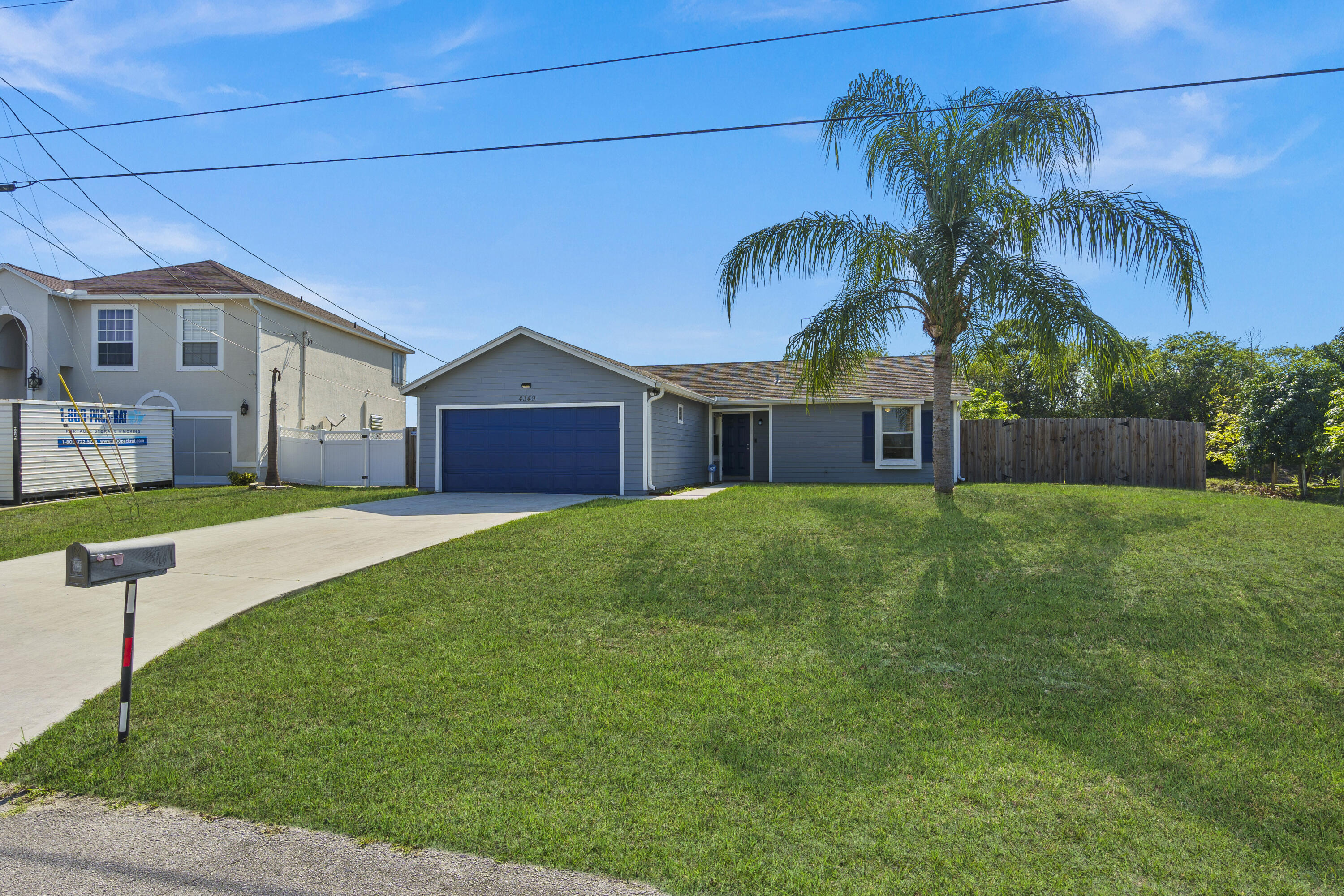 PORT ST LUCIE SECTION 33 - Residential