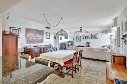 A home in Wilton Manors