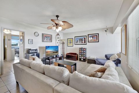 A home in Wilton Manors