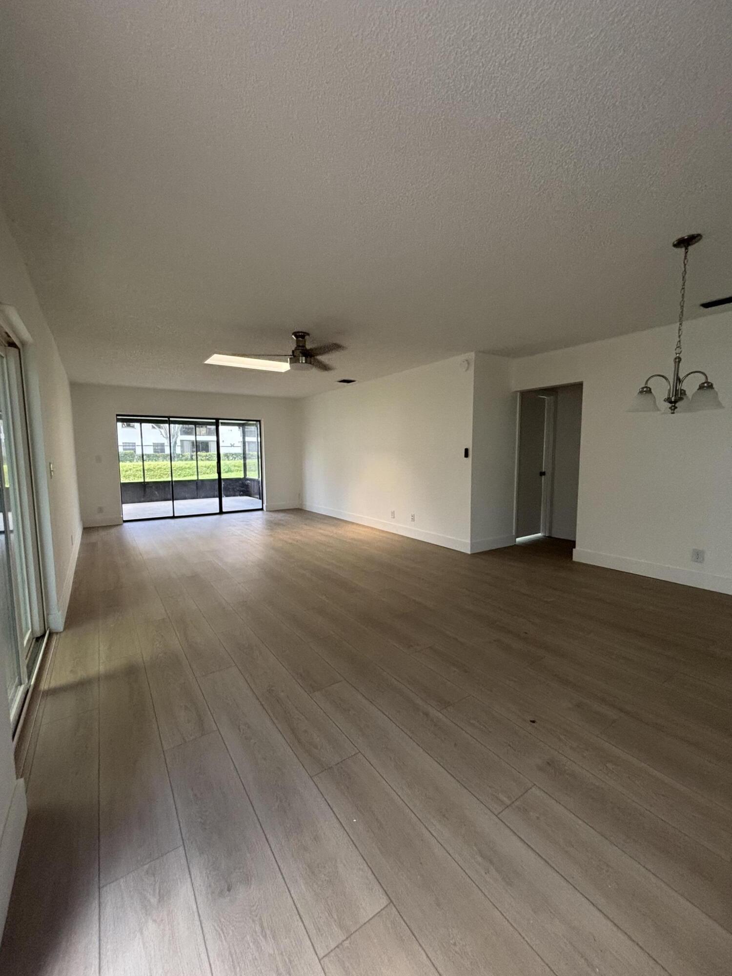Properties 5430 Mirror Lakes Boulevard