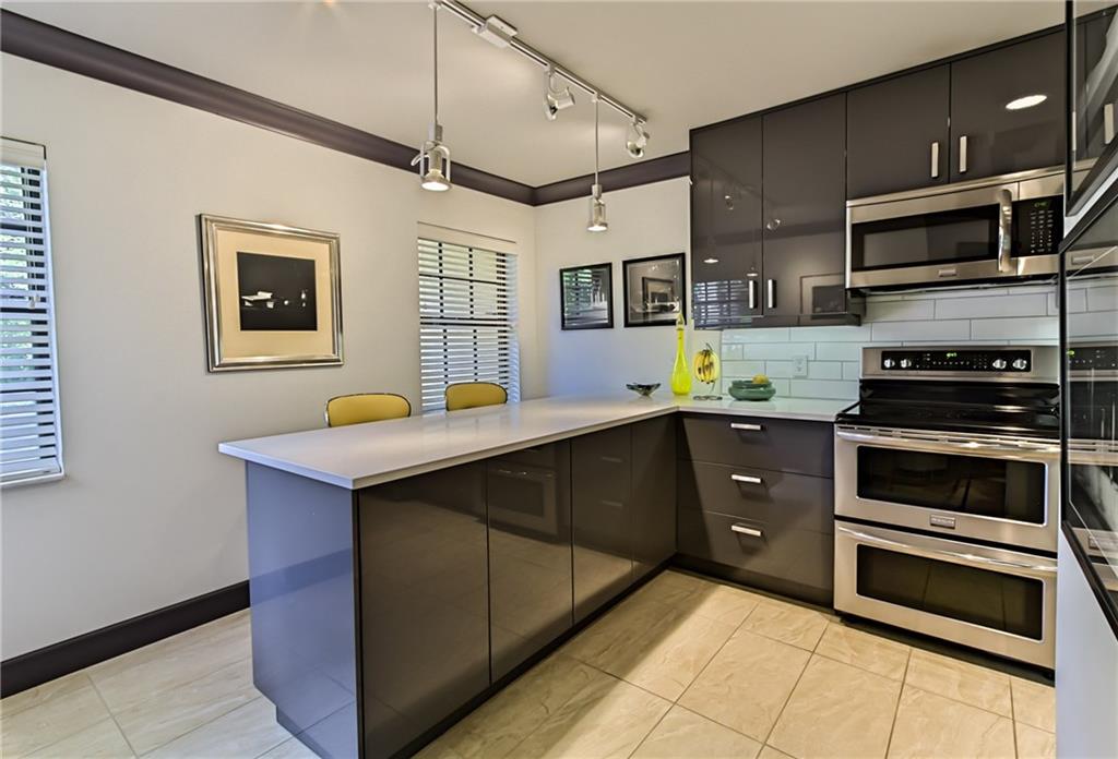 Spanish Spring Townhomes - Residential