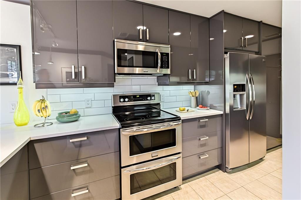 Spanish Spring Townhomes - Residential