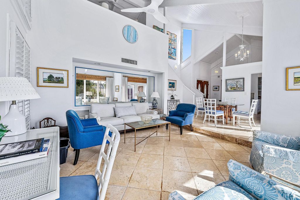 Photo of 105 Sunfish Lane, Jupiter, FL 33477 (MLS # R10953020)