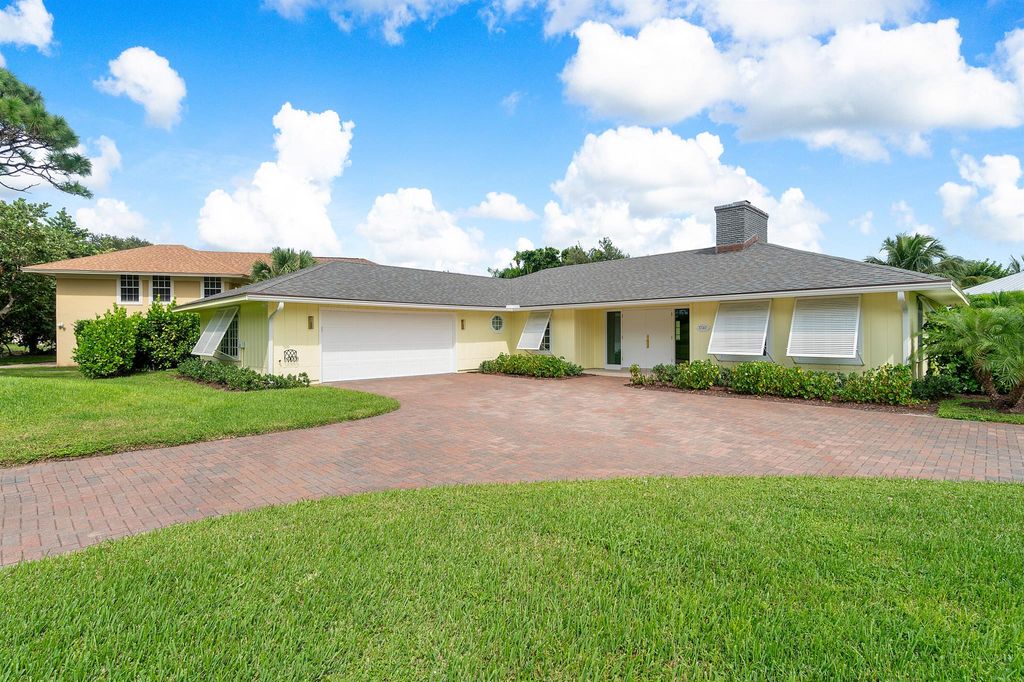 Photo of 17267 SE Galway Court, Jupiter, FL 33469 (MLS # R10929212)
