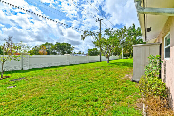 MAINLANDS OF TAMARAC LAKES - Residential