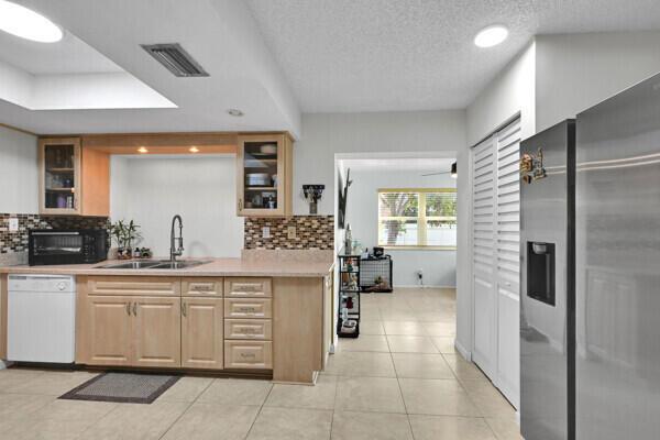 MAINLANDS OF TAMARAC LAKE - Residential