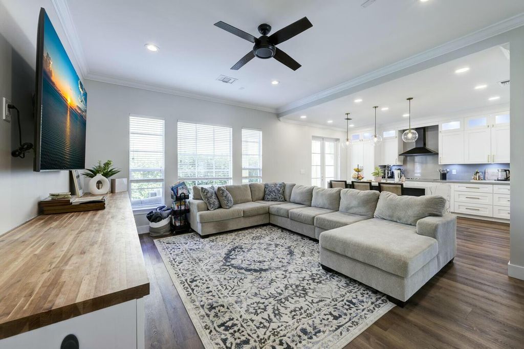 Photo of 43 Via Poinciana Street, Boca Raton, FL 33487 (MLS # R11077705)