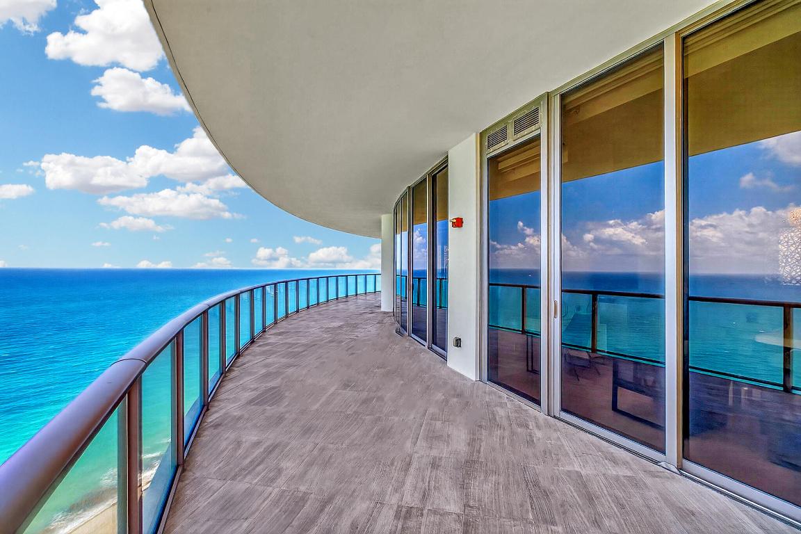 St. Regis Bal Harbour - Residential